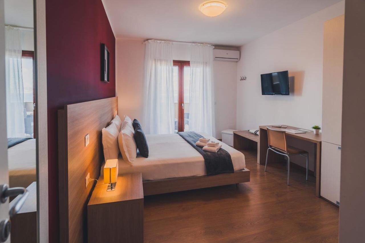 Trip Room & Breakfast Reggio di Calabria Exterior foto